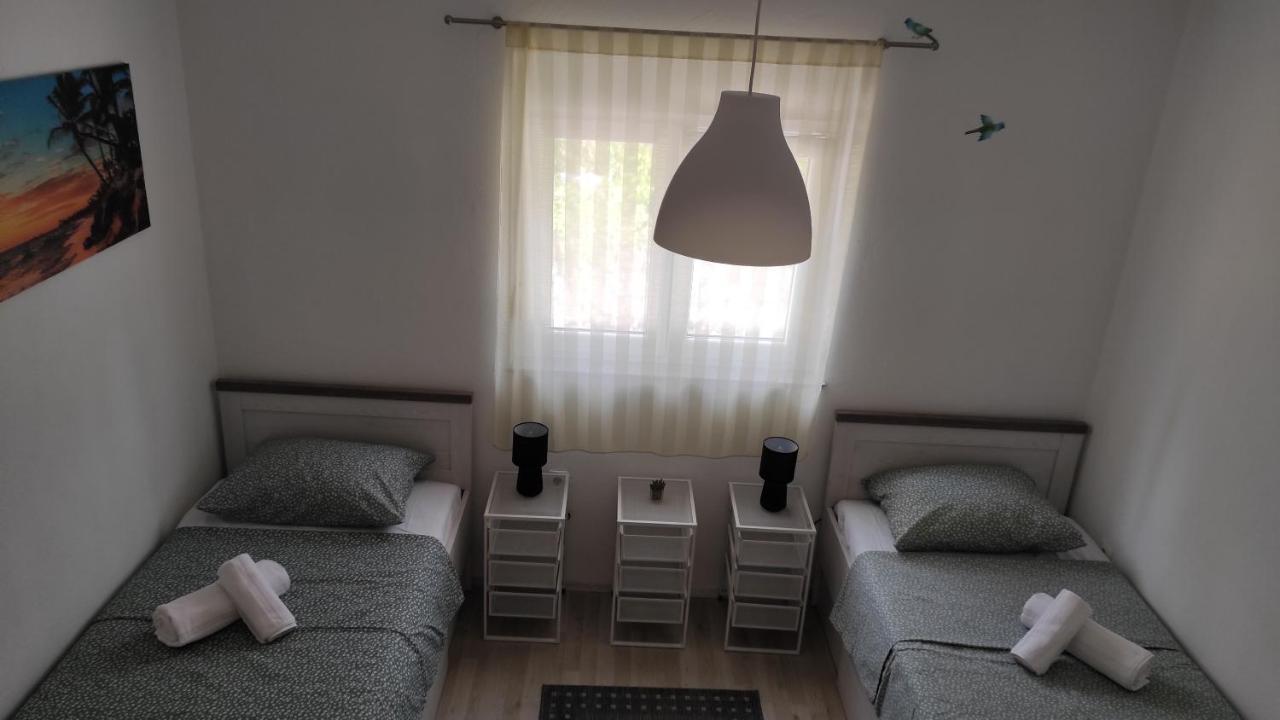 Kuca Za Odmor Bebic, Kremena Villa Klek Bagian luar foto