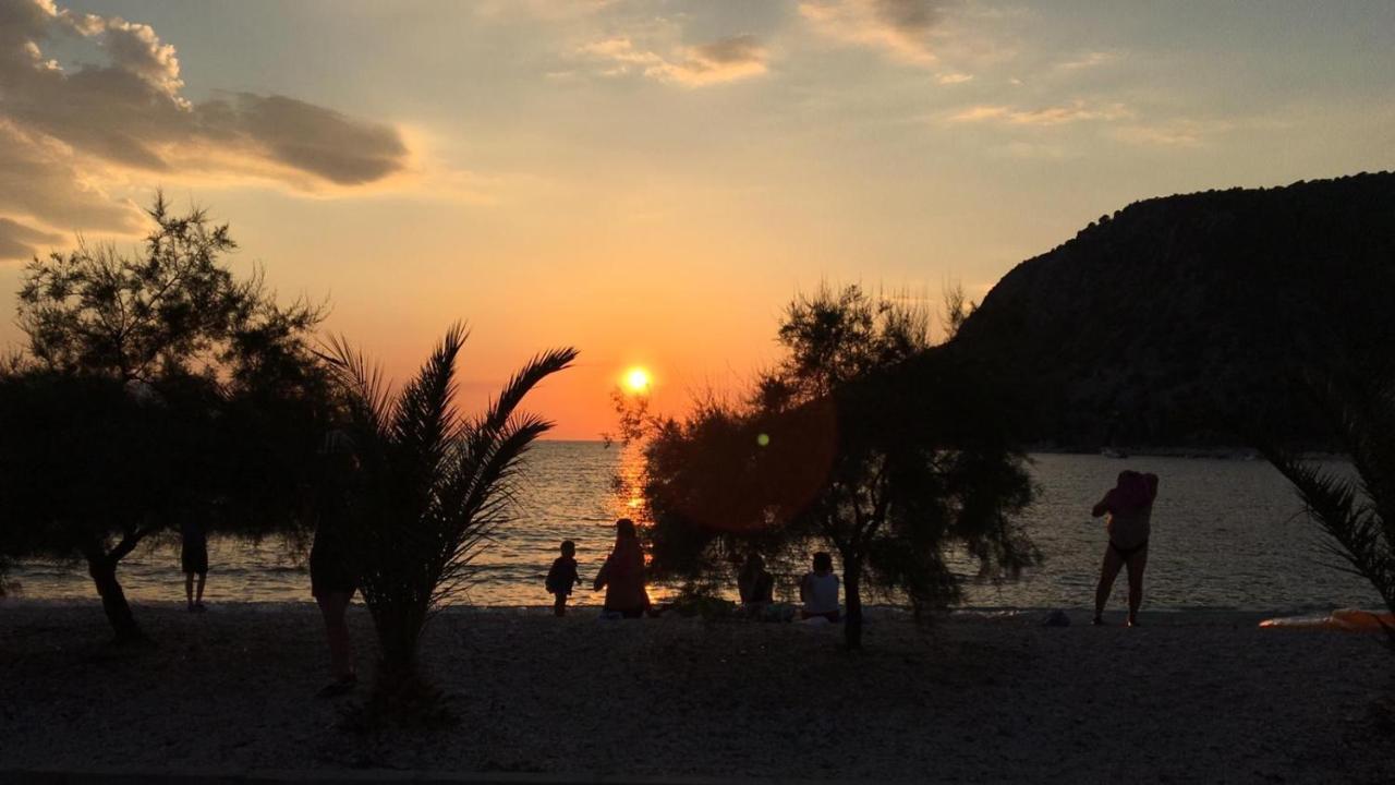 Kuca Za Odmor Bebic, Kremena Villa Klek Bagian luar foto
