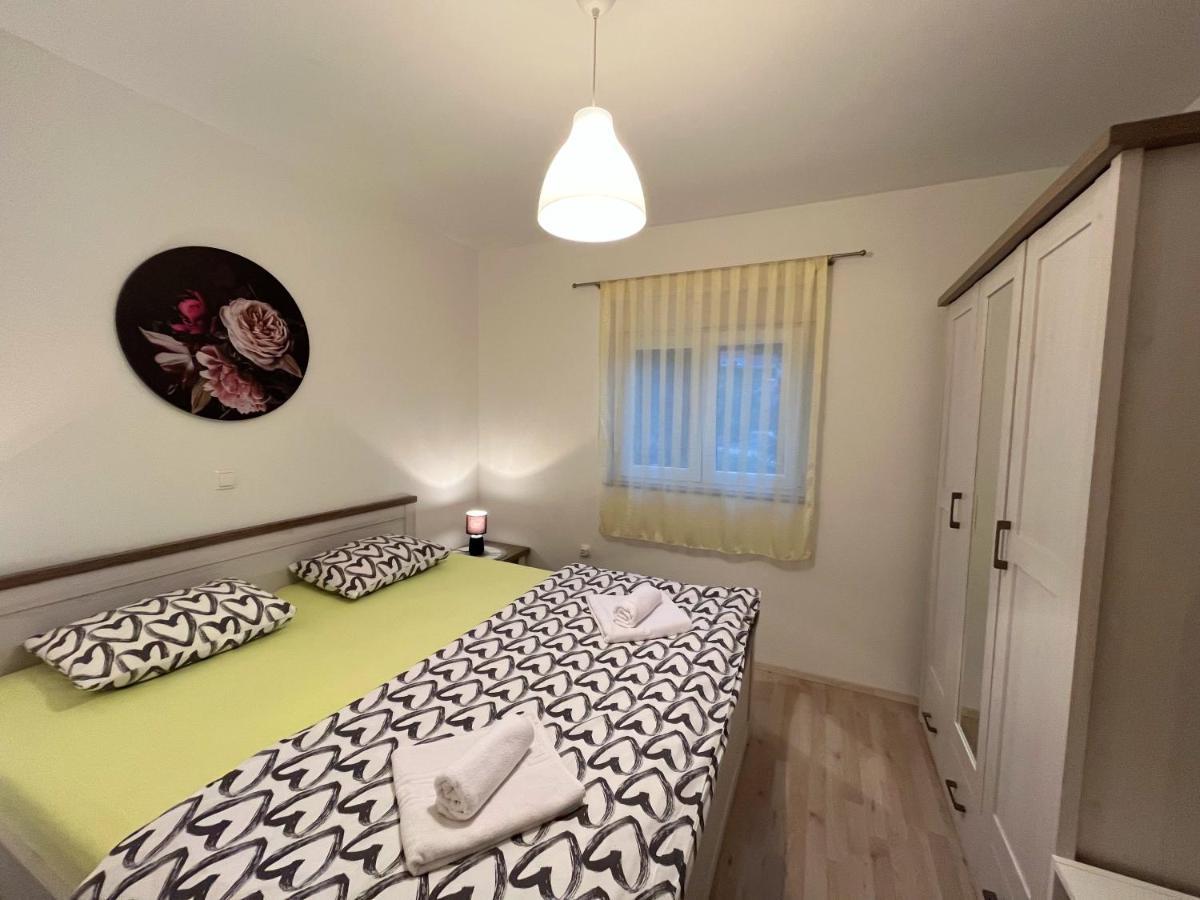 Kuca Za Odmor Bebic, Kremena Villa Klek Bagian luar foto